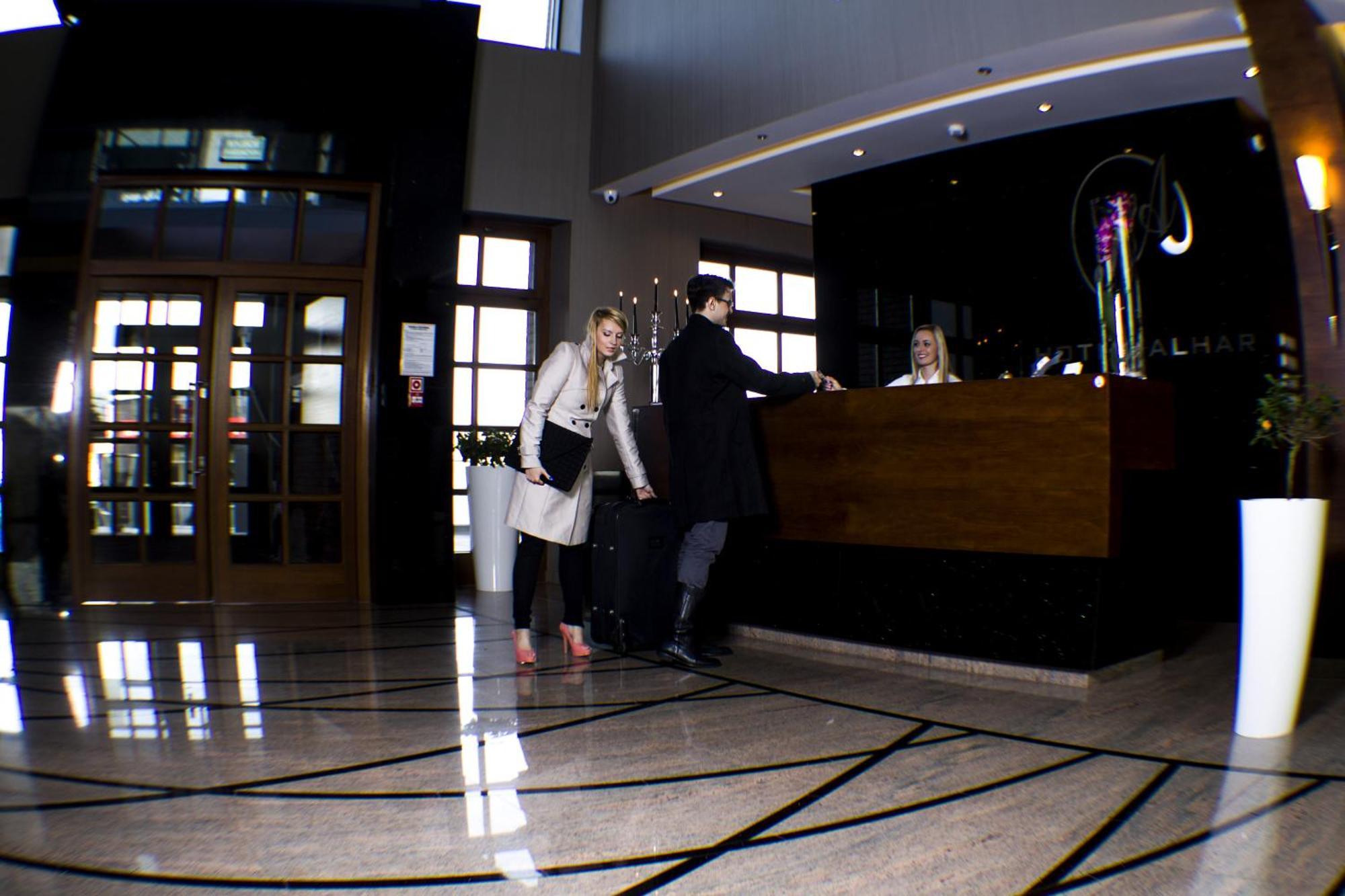 Hotel Alhar Lubliniec Bagian luar foto