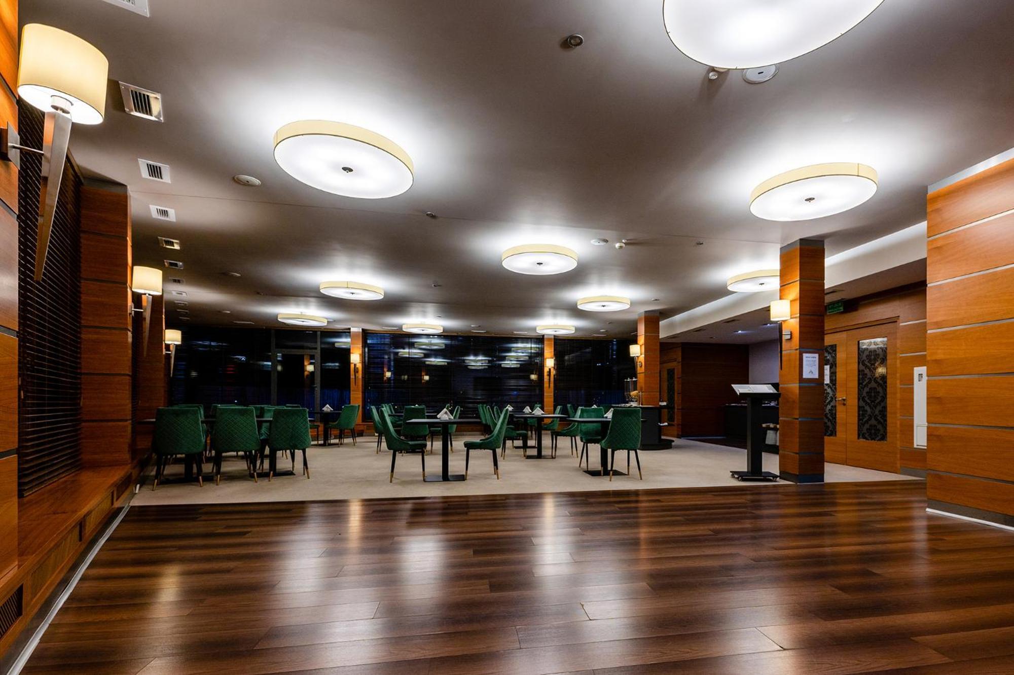 Hotel Alhar Lubliniec Bagian luar foto