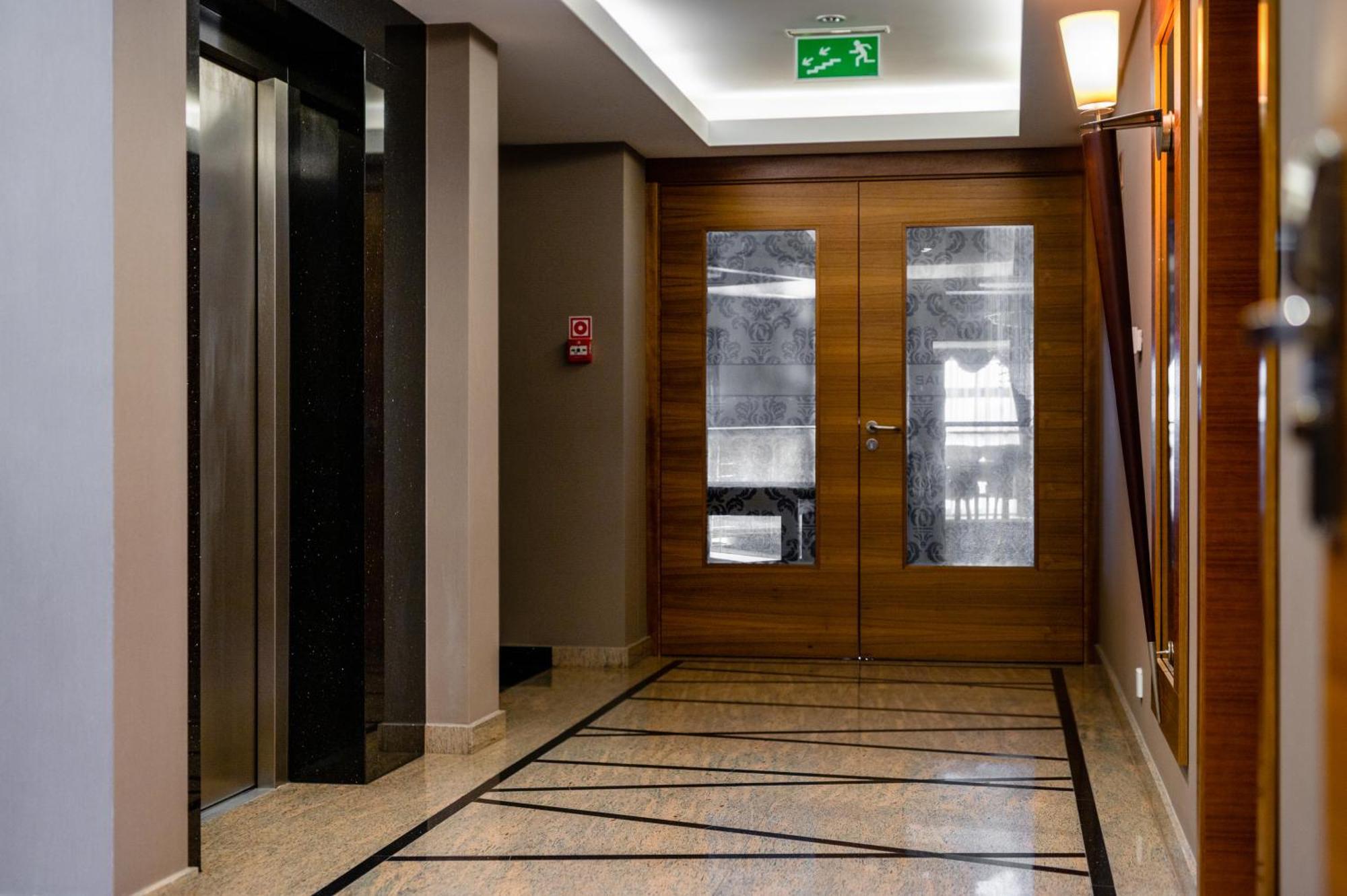 Hotel Alhar Lubliniec Bagian luar foto